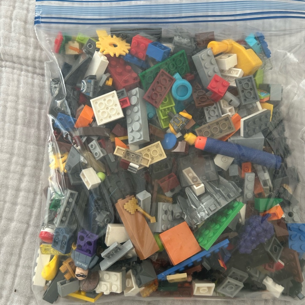 Lego Assorted Color Brick Collection - Picture 2 of 5